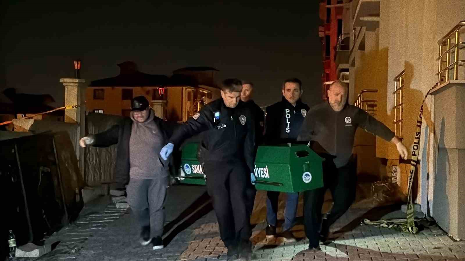 5 kişinin öldüğü komşu kavgasında 13’ü tutuklu 16 sanık ilk kez hakim karşısına çıktı 5 5 kisinin oldugu komsu kavgasinda 13u tutuklu 16 sanik ilk kez hakim karsisina cikti c8sN99i3