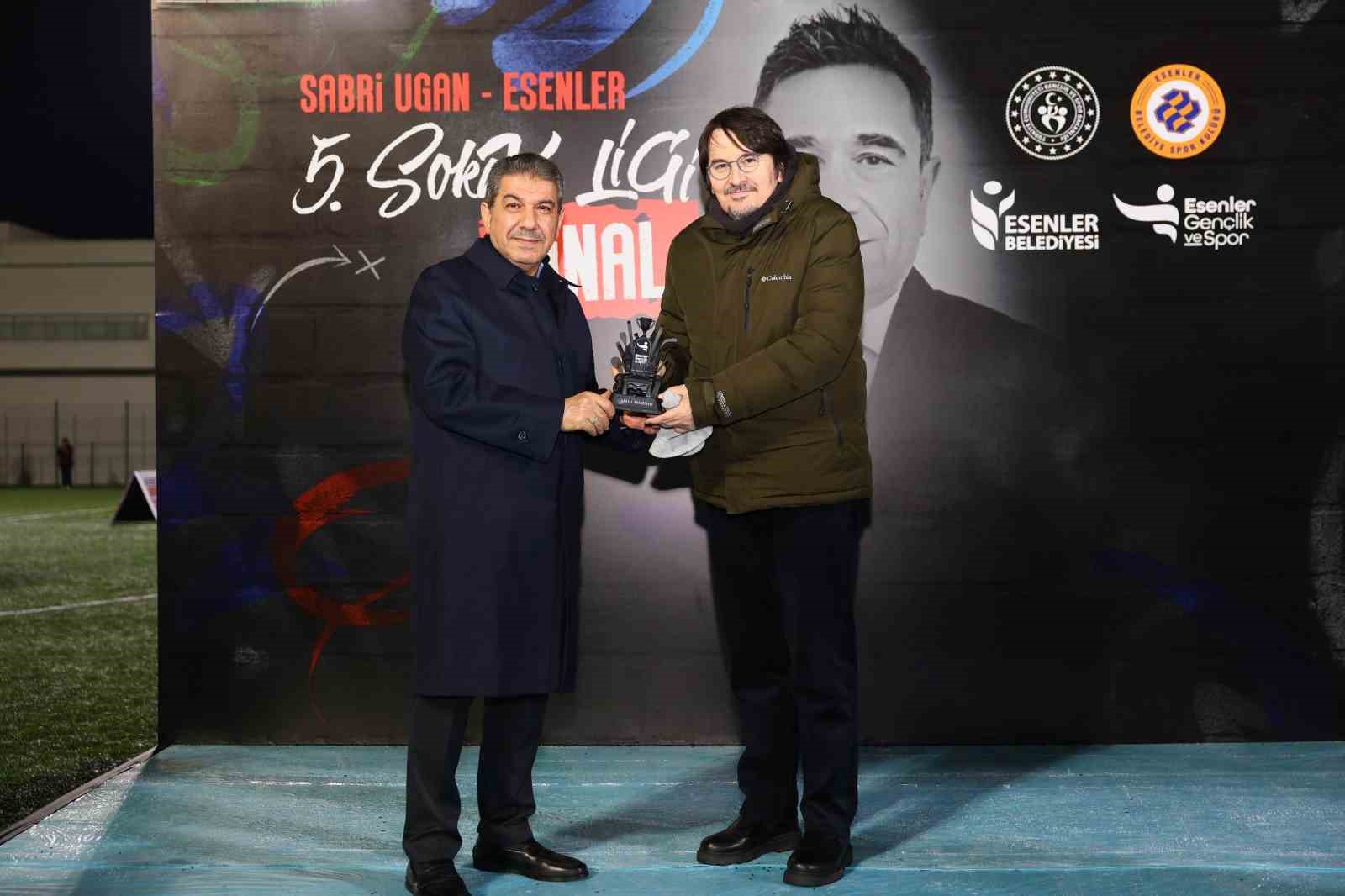5 sabri ugan esenler sokak ligi finalinde firat aydinus duduk caldi emre tilev anlatti nF9Qsgwi