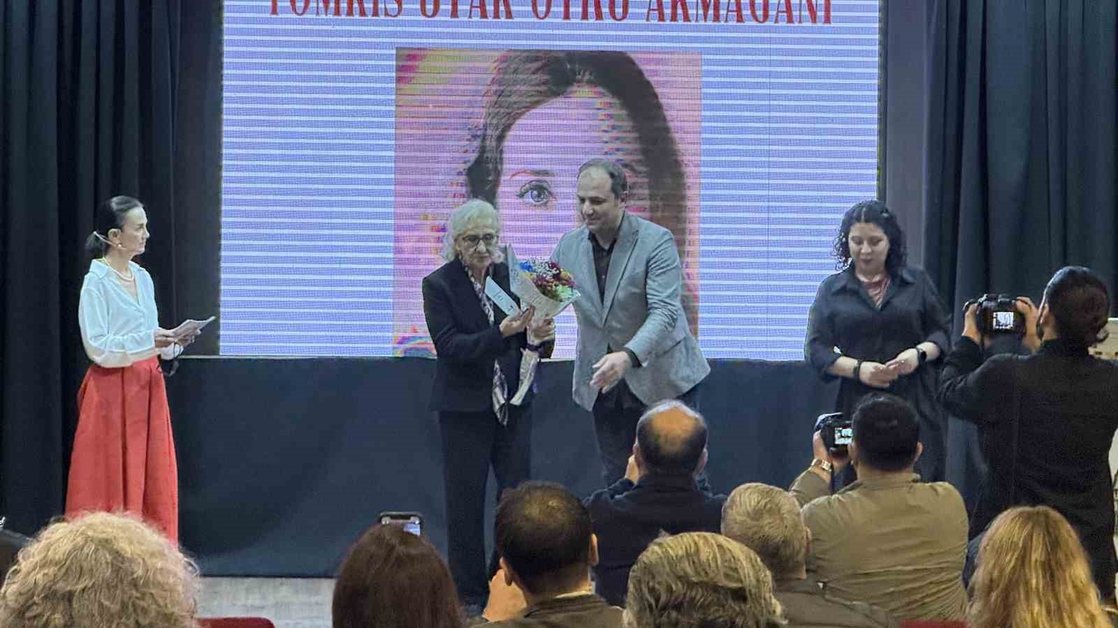 5 tomris uyar oyku gunleri edebiyatseverlerle bulustu 3 wCuW7f2G