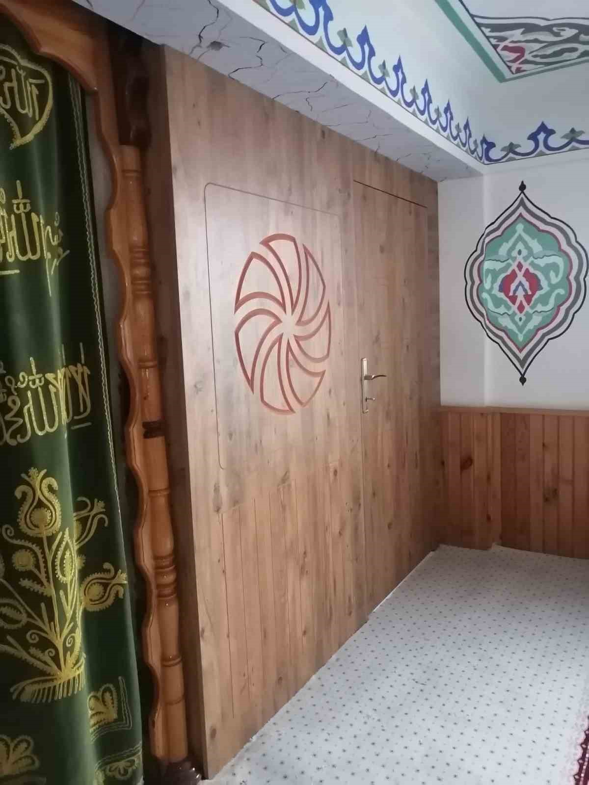 50 yilda 63 camiye mihrap ve minber yapti 6