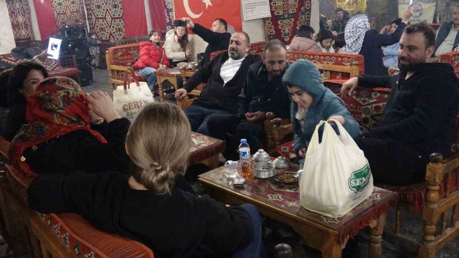 500 yillik magarayi goren hayran kaliyor 1 RBYZECVM