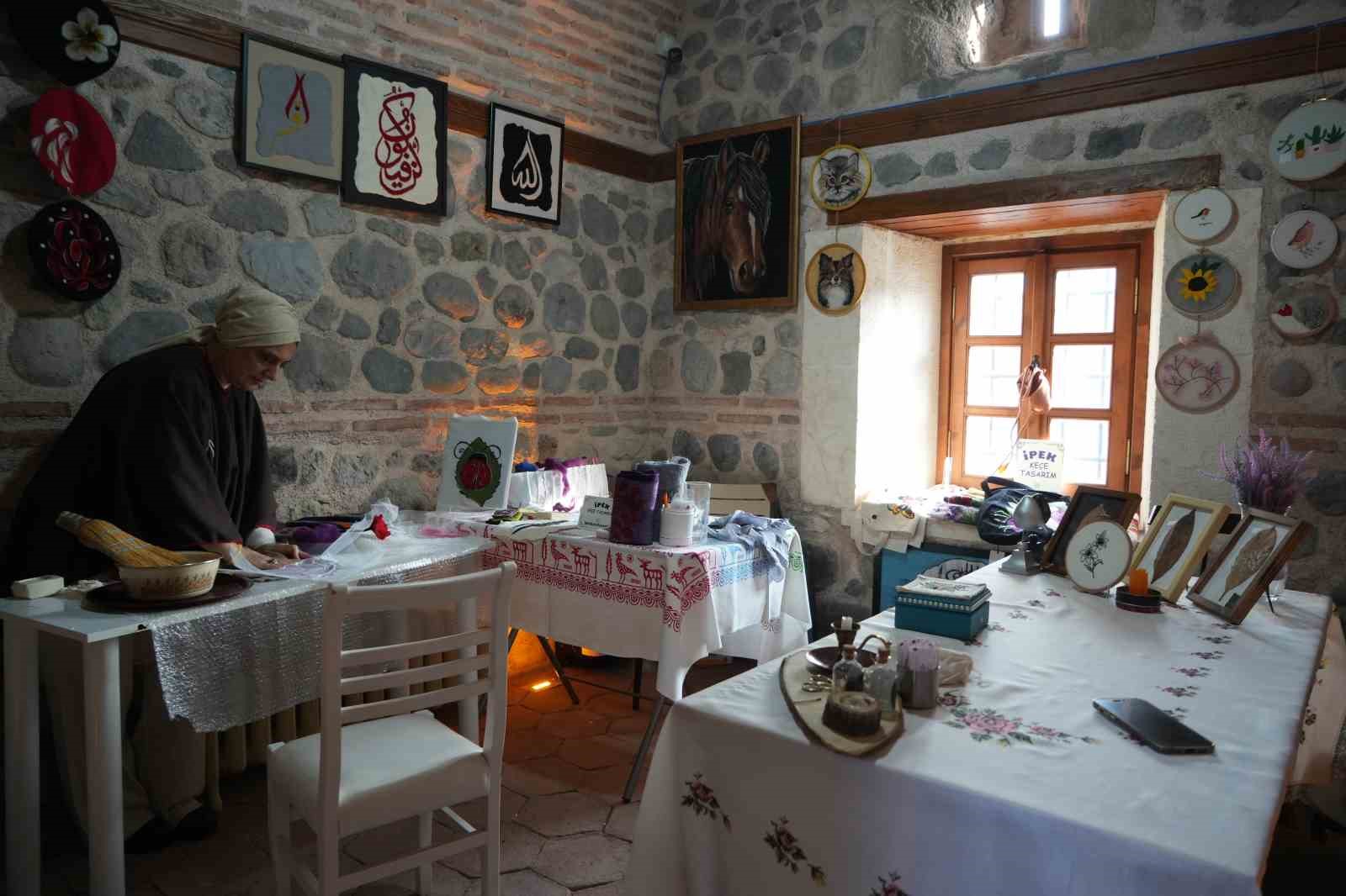 517 yillik tashanda kadin eliyle sanat ve emek bulusuyor 4 3leYSSdu