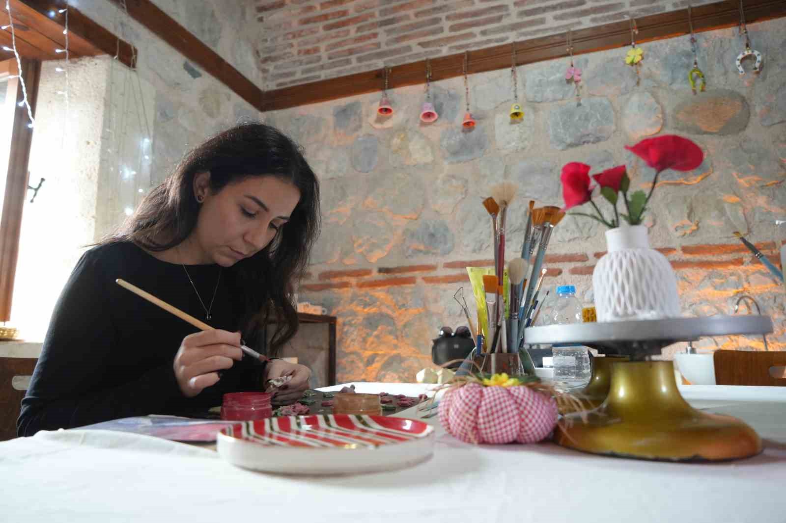 517 yillik tashanda kadin eliyle sanat ve emek bulusuyor 9 4gZfECzL