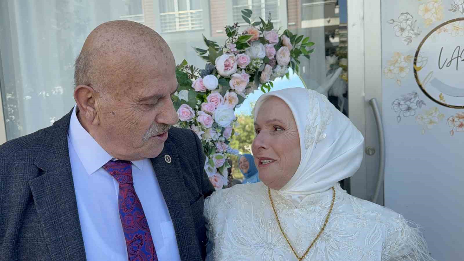 52 yil sonra hayallerine kavustular kacarak evlenen cift dugun yapti 4 z5LjH8fH