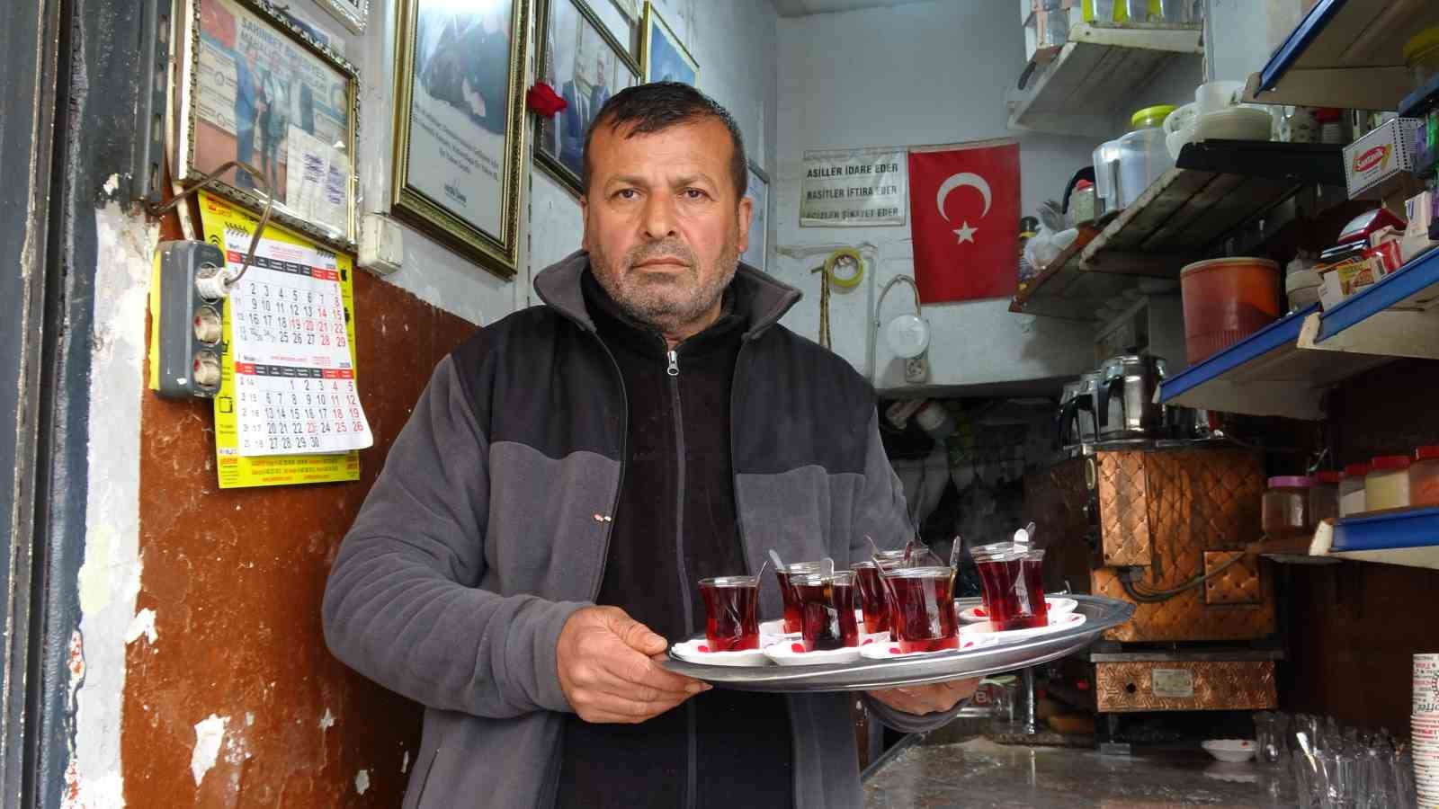 52 yildir muhabbetle cay demliyor 3 Gpy51HZS