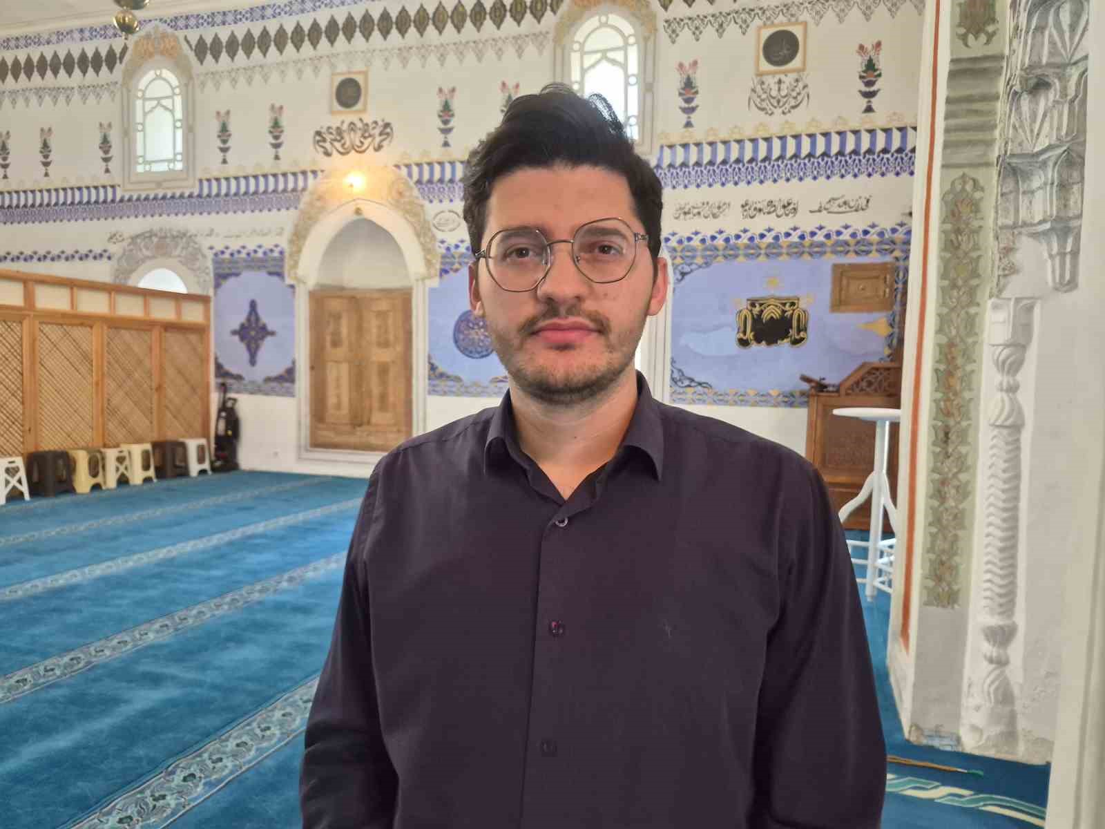 534 yıllık bu cami kıble hassasiyeti ile dikkat çekiyor 8 534 yillik bu cami kible hassasiyeti ile dikkat cekiyor 4 vIyHuhqt