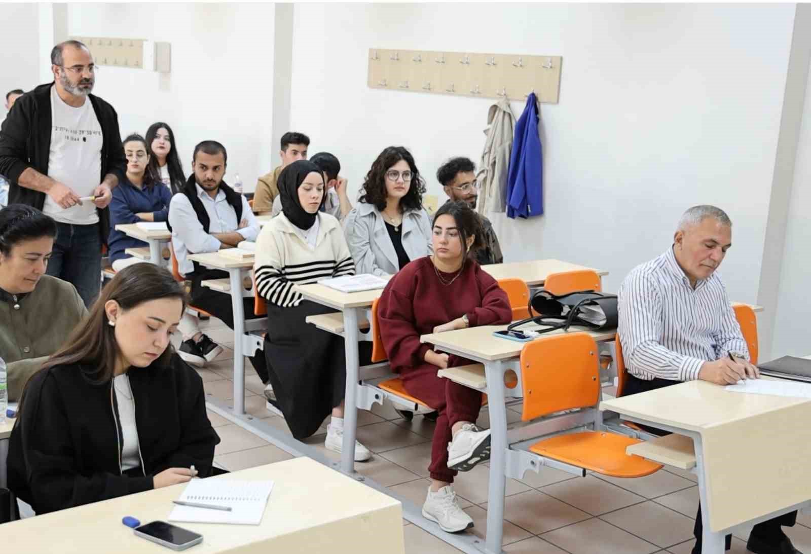 55 yaşında üniversite hayaline kavuştu, 59 yaşında mezun oldu 7 55 yasinda universite hayaline kavustu 59 yasinda mezun oldu 3 PnvP7Xui