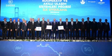 5g-destekli-akilli-yolda-ilk-test-W4mVIVCw.jpg