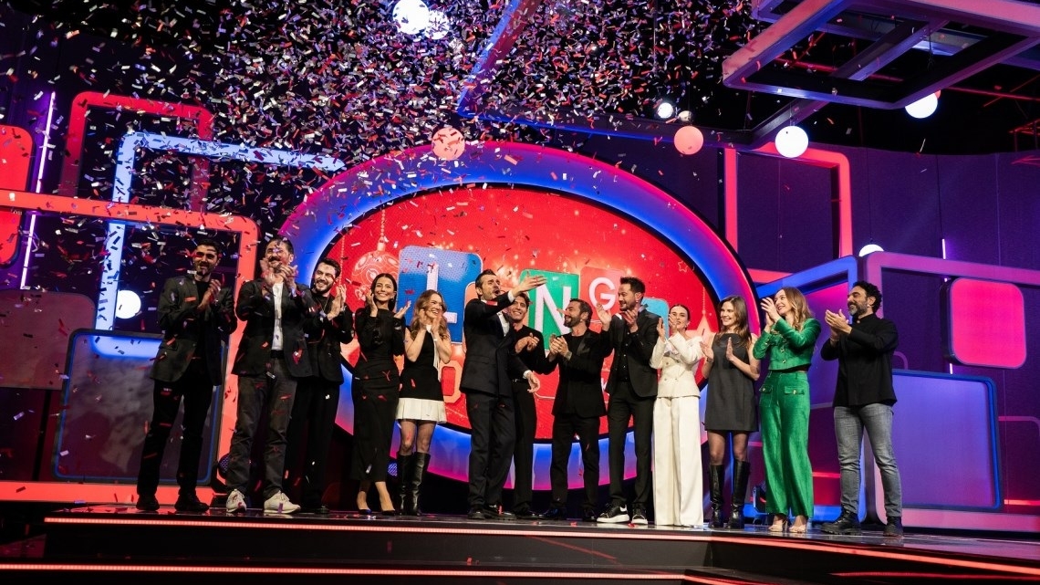 Yılbaşı Akşamı 31 Aralık’ta Televizyonda Ne Var?