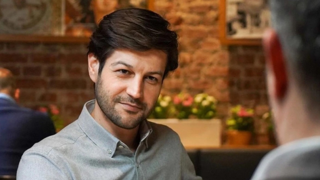 Serhat Teoman Kimdir?