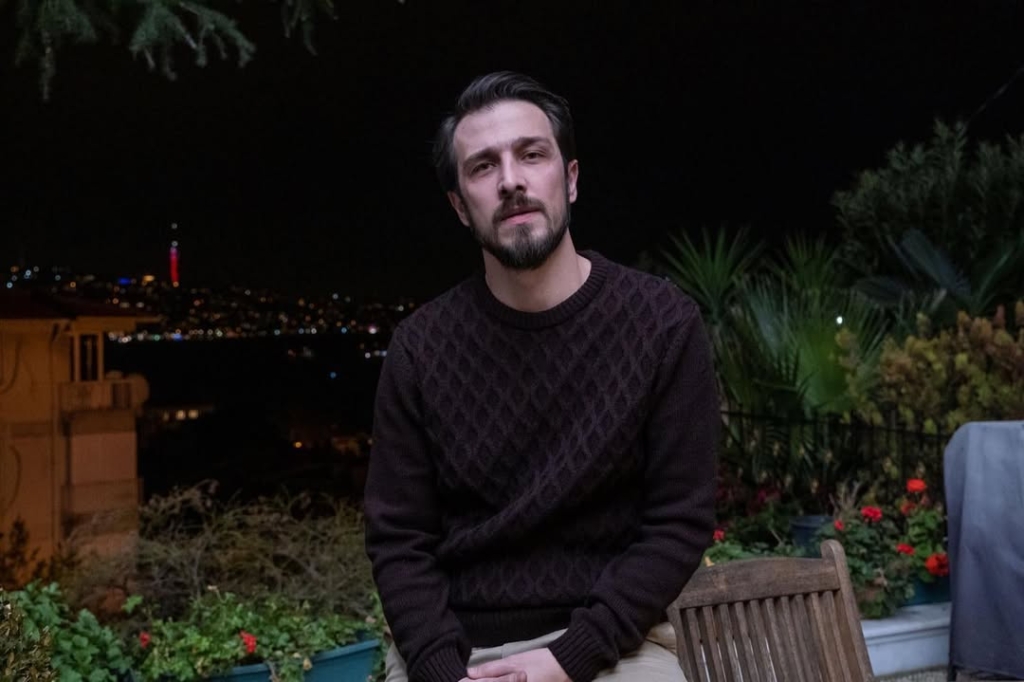 Emrah Altıntoprak’tan olay yaratan hareket!