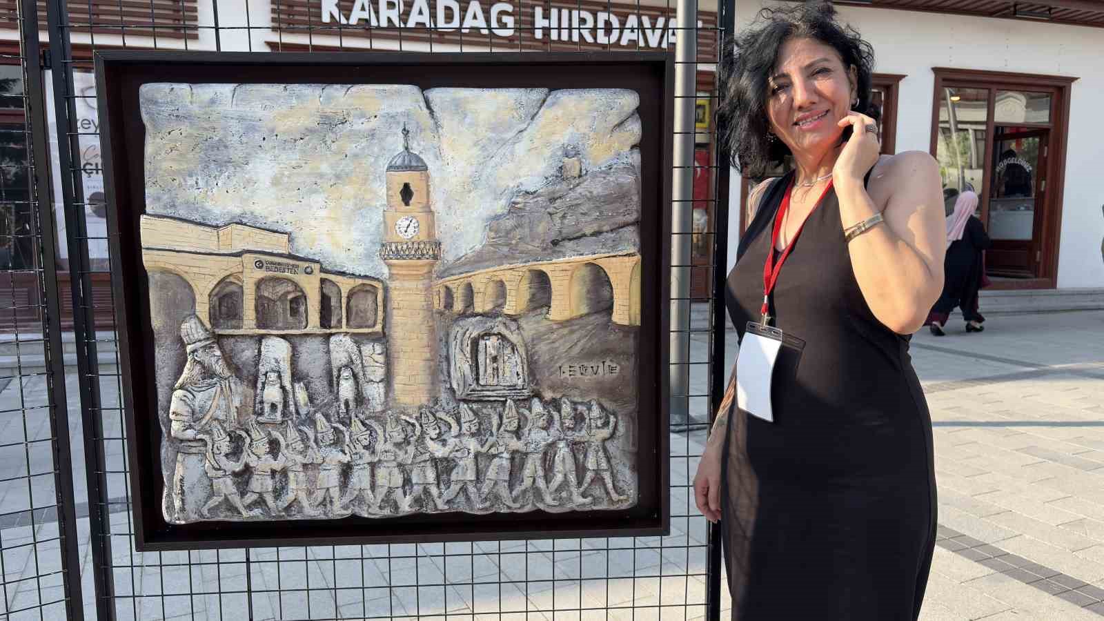 6 farklı ülkeden 34 sanatçı Çorum’un güzelliklerini ve tarihini tuvallere taşıdı 14 6 farkli ulkeden 34 sanatci corumun guzelliklerini ve tarihini tuvallere tasidi 10 jgX29G7S
