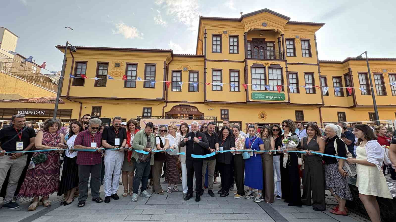6 farklı ülkeden 34 sanatçı Çorum’un güzelliklerini ve tarihini tuvallere taşıdı 13 6 farkli ulkeden 34 sanatci corumun guzelliklerini ve tarihini tuvallere tasidi 9 VXHWpUCn