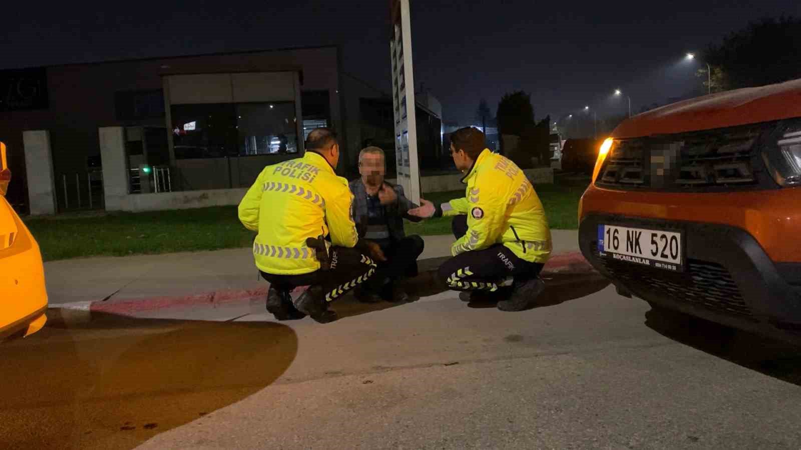 6. kez alkollü yakalandı "Yine patladık" dedi. Babası da çılgına döndü 4 6 kez alkollu yakalandi yine patladik dedi babasi da cilgina dondu 0 IQnB5XTR