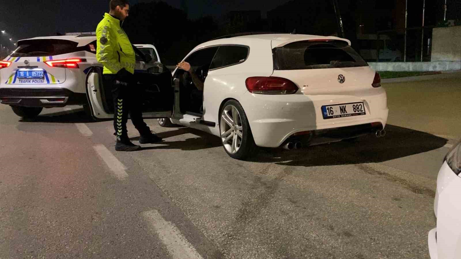 6. kez alkollü yakalandı "Yine patladık" dedi. Babası da çılgına döndü 9 6 kez alkollu yakalandi yine patladik dedi babasi da cilgina dondu 5