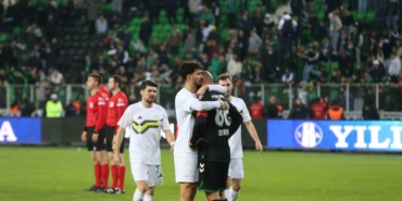 6-sezonda-16-teknik-adam-5-baskan-15-senelik-sakaryaspor-seruveni-3j9AaUTv.jpg