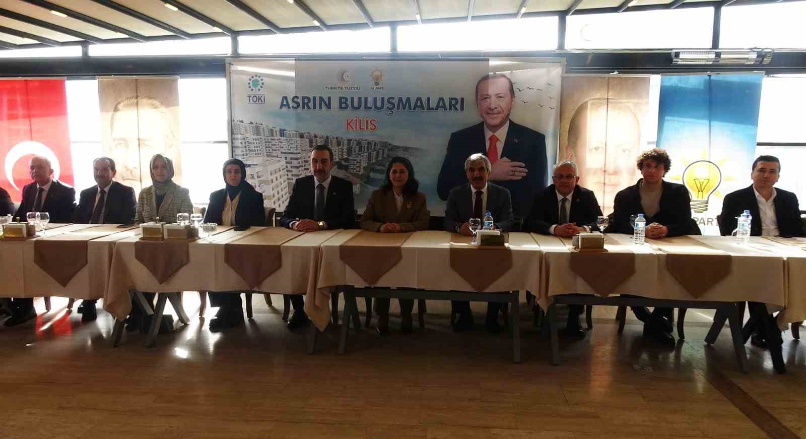 6 subat depremlerinin 3uncu yilinda ak parti heyeti kiliste 2 UGKLQvcg