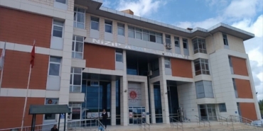 6-yasindaki-cocugu-bicakla-yaralayan-hademe-tahliye-oldu-a3YBFT7q.jpg
