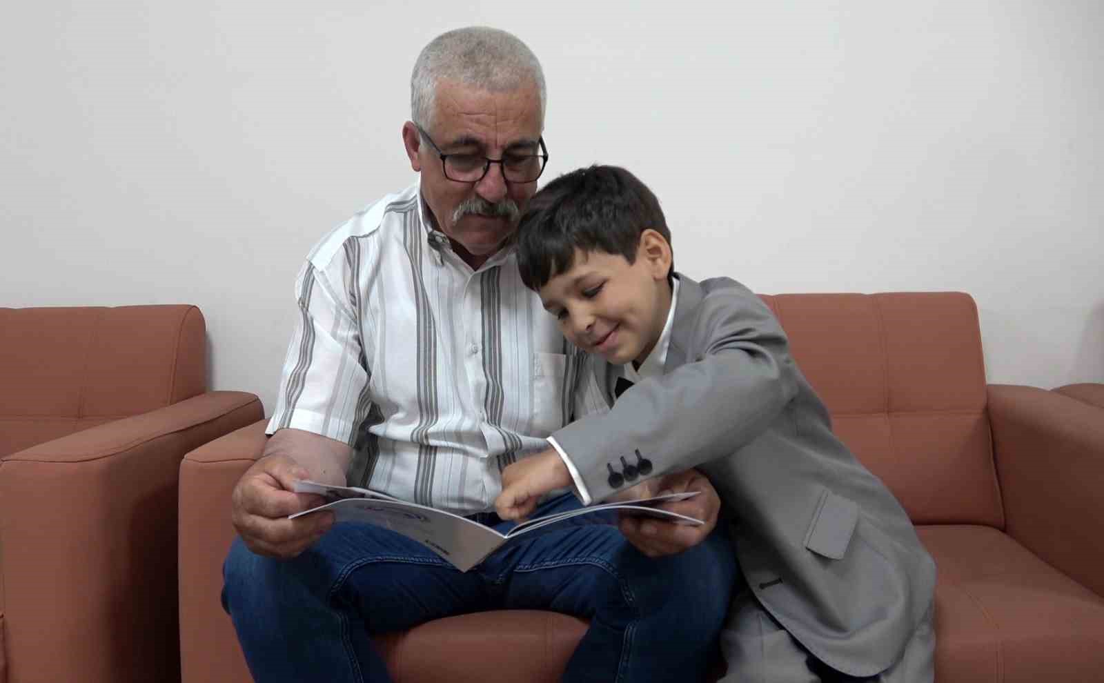 6 yaşındaki otizmli anaokulu öğrencisi hayal dünyasını hikaye kitabına dönüştürdü 6 6 yasindaki otizmli anaokulu ogrencisi hayal dunyasini hikaye kitabina donusturdu 2 I94SWBAe