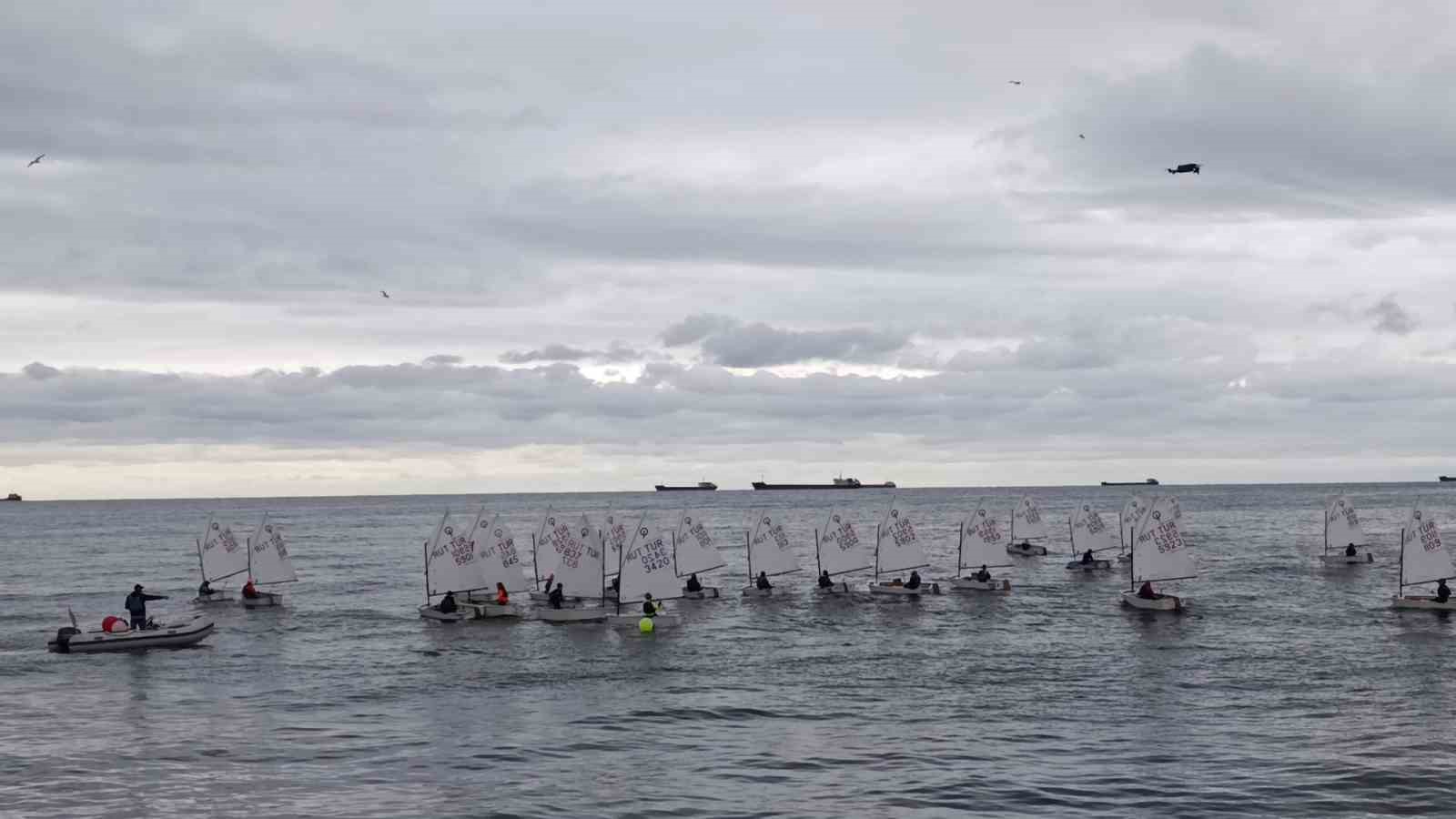 60 uluslarasi tekirdag kiraz festivalinde kulac ve yelken mucadelesi 5 Vwieey3u