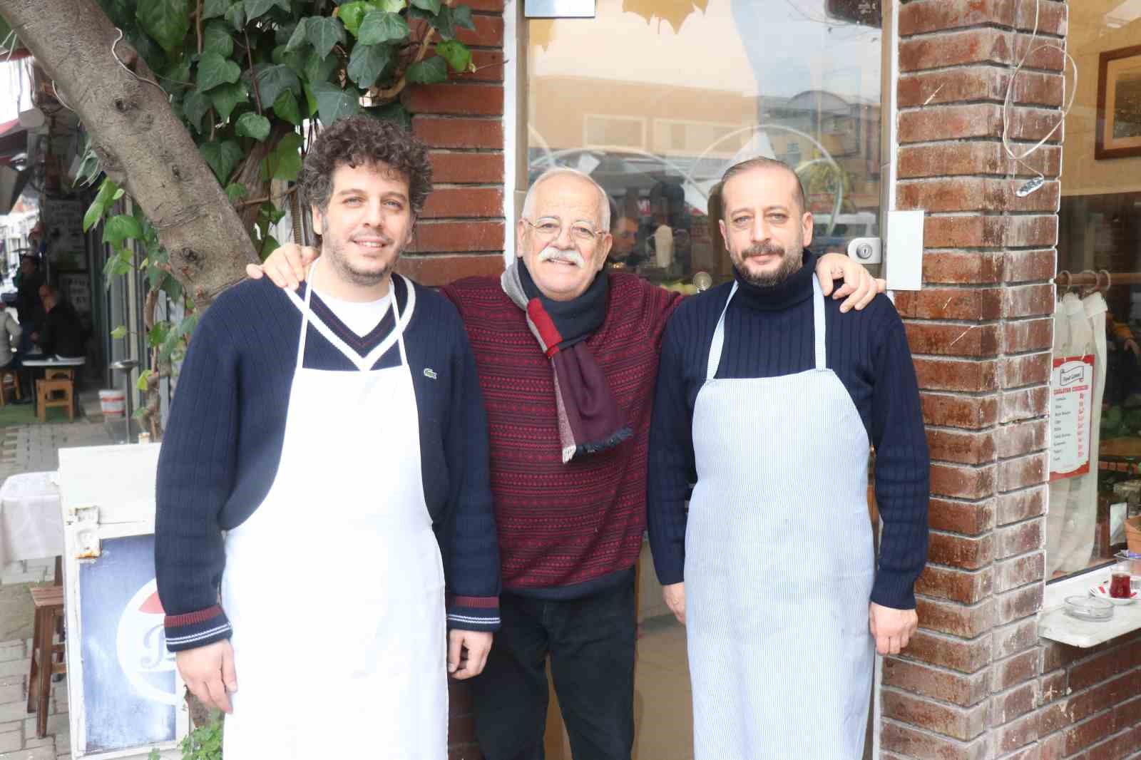60 yıllık lezzet mirası: Uzun Çarşı’nın ciğer ustası gastronomi turizmine katkı sunuyor 10 60 yillik lezzet mirasi uzun carsinin ciger ustasi gastronomi turizmine katki sunuyor 6 waKblP8a