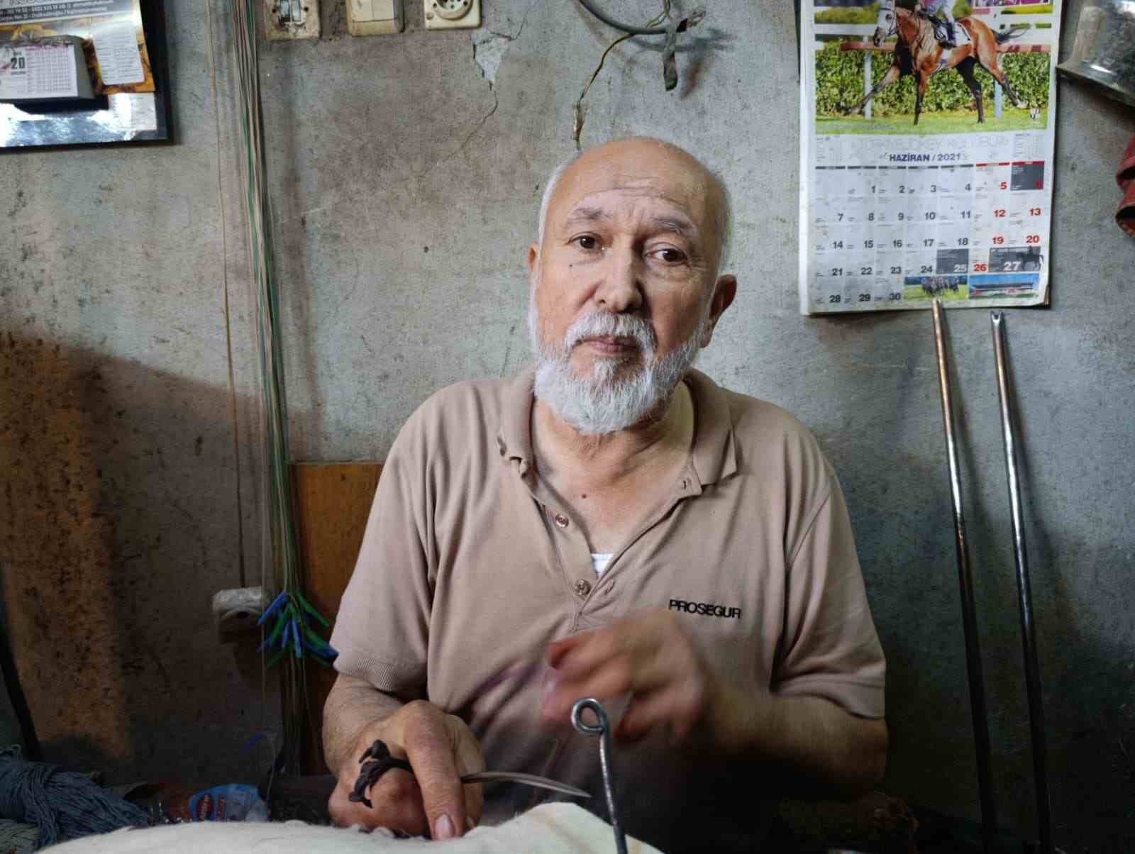 60 yillik semer ustasi meslegini yasatmaya calisiyor 3 5wMvZ7Xn