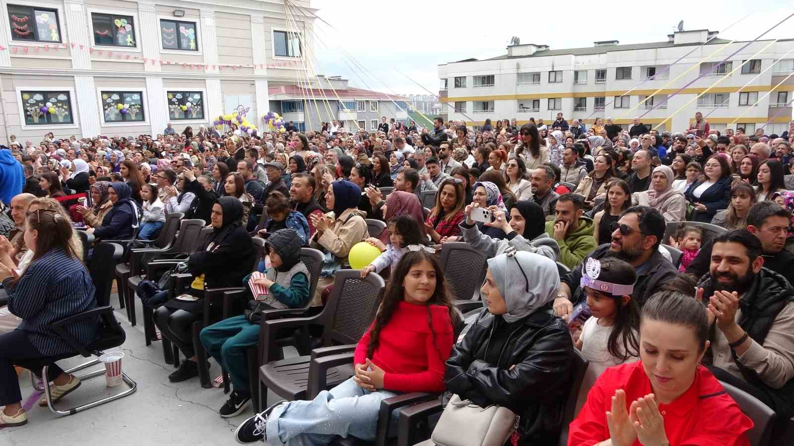 600 cocuktan dev koro performansi 4