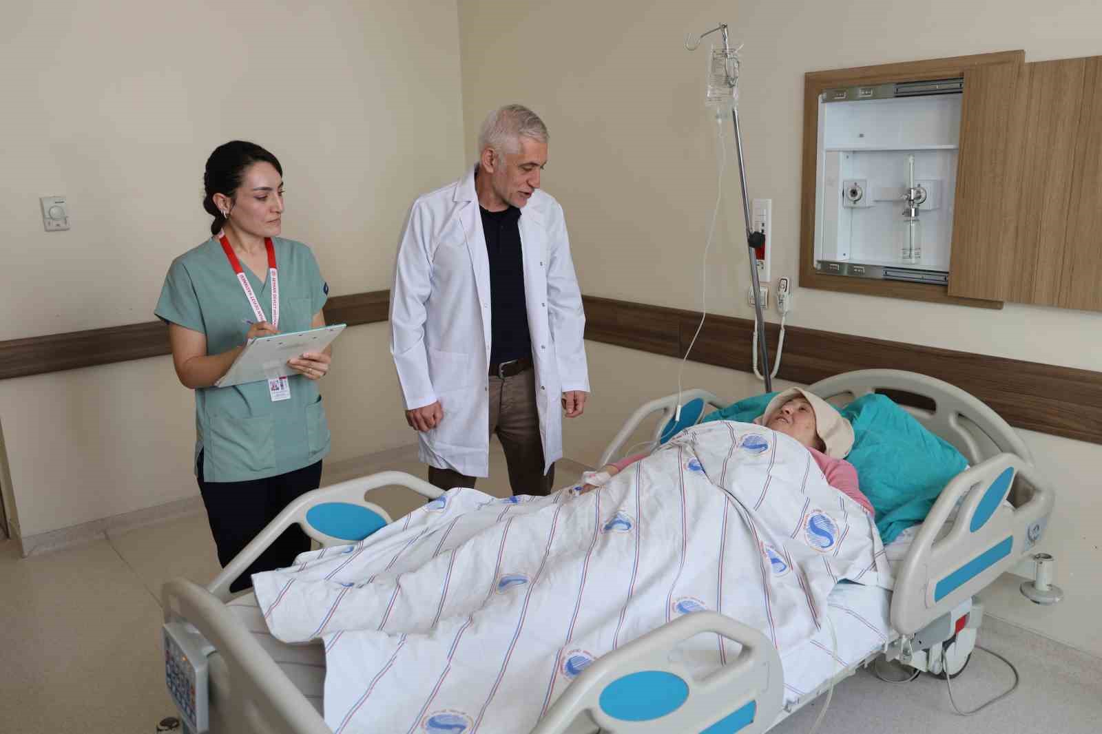 61 yaşındaki beyin cerrahı, maraton koşusunda uluslararası ödül kazandı 6 61 yasindaki beyin cerrahi maraton kosusunda uluslararasi odul kazandi 2 PfOHUpwV