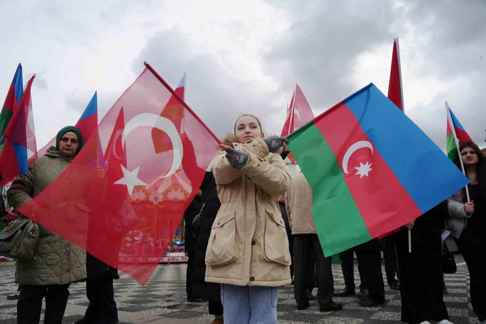 613 turkun katledildigi hocali katliami samsunda anildi 0 UbmJGkle