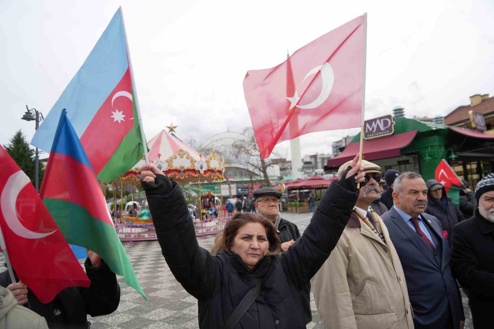 613 turkun katledildigi hocali katliami samsunda anildi 2 dwhEEnUV