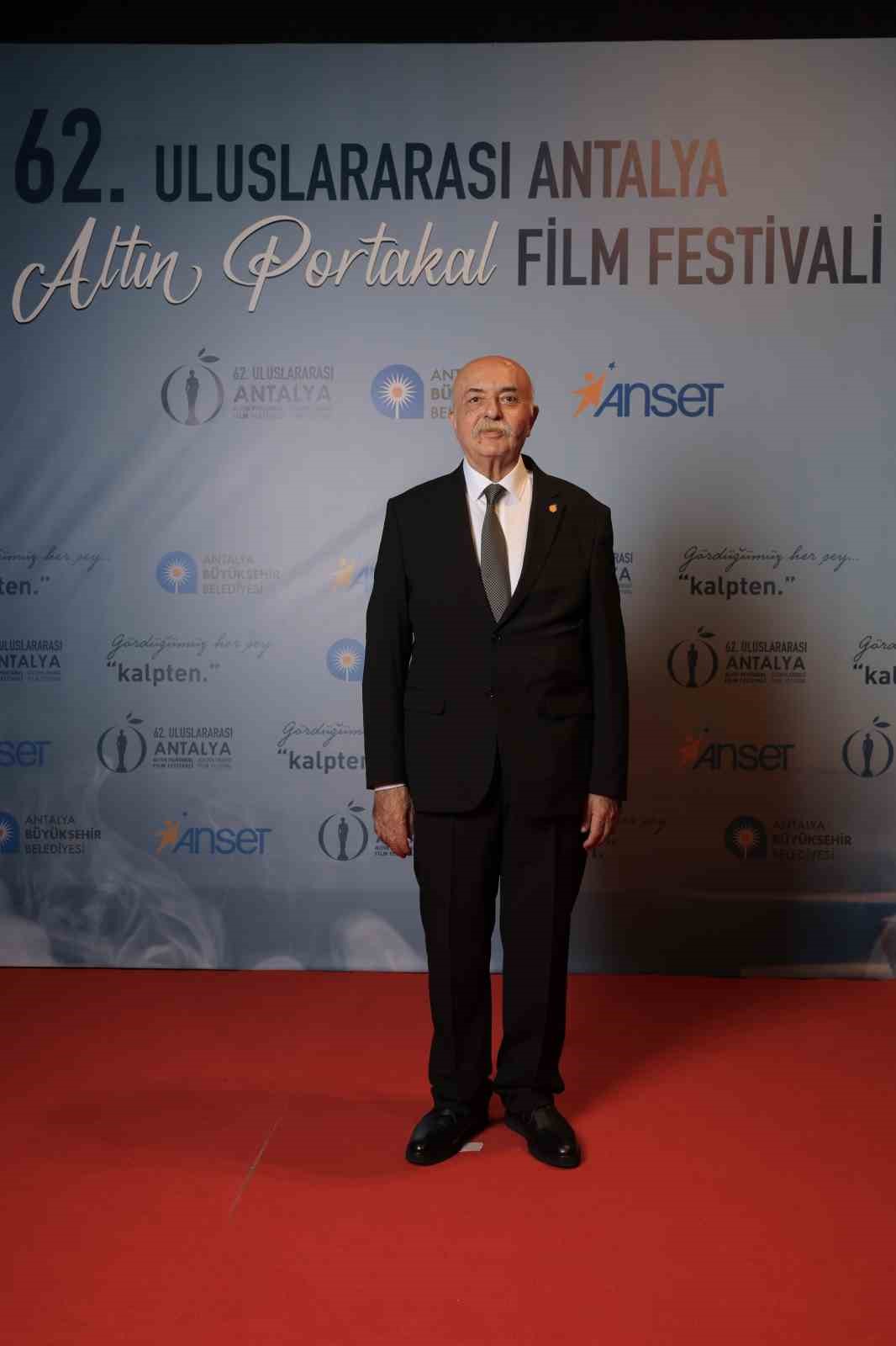 62 uluslararasi antalya altin portakal film festivali kirmizi hali gecisiyle basladi 8 B6WVeIlY