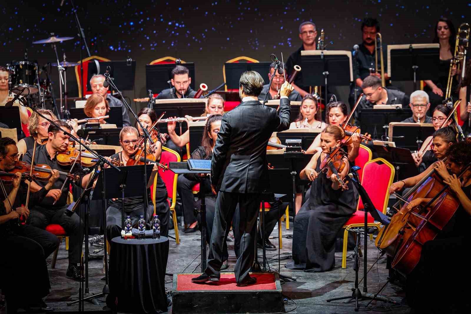 64uncu uluslararasi bursa festivaline buyuleyici acilis 4 7qeZEPXk