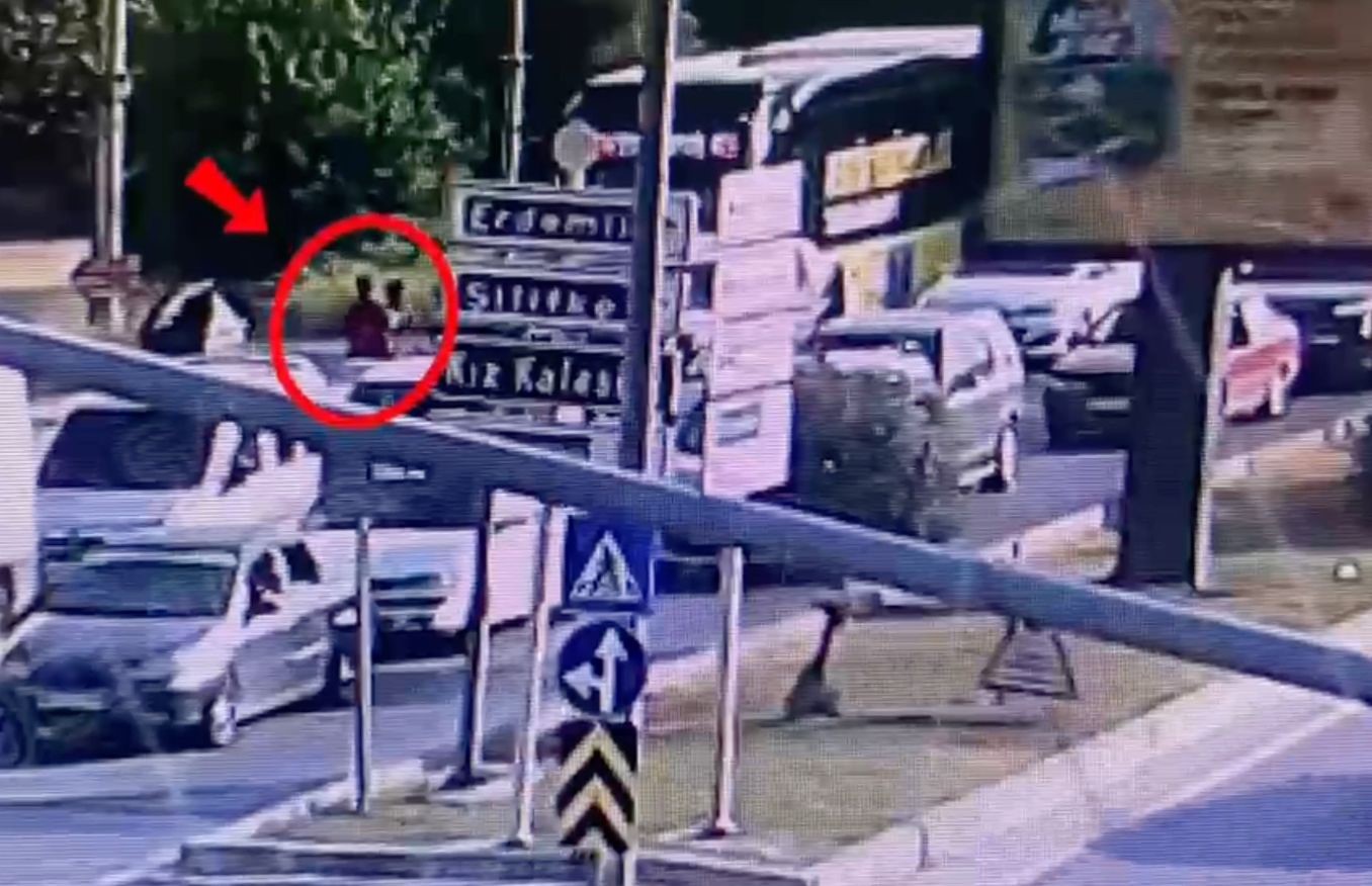 65 yıl hapis cezasıyla aranan hükümlü otobüste yakalandı 4 65 yil hapis cezasiyla aranan hukumlu otobuste yakalandi 0 84XYMqsU
