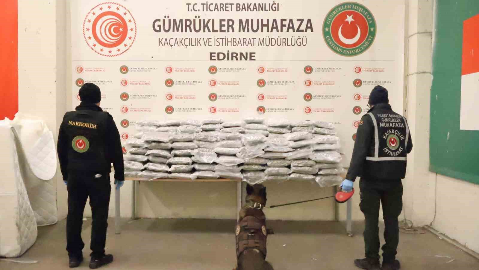 659 kilogram uyusturucu madde ele gecirildi 2 DeKA2I67