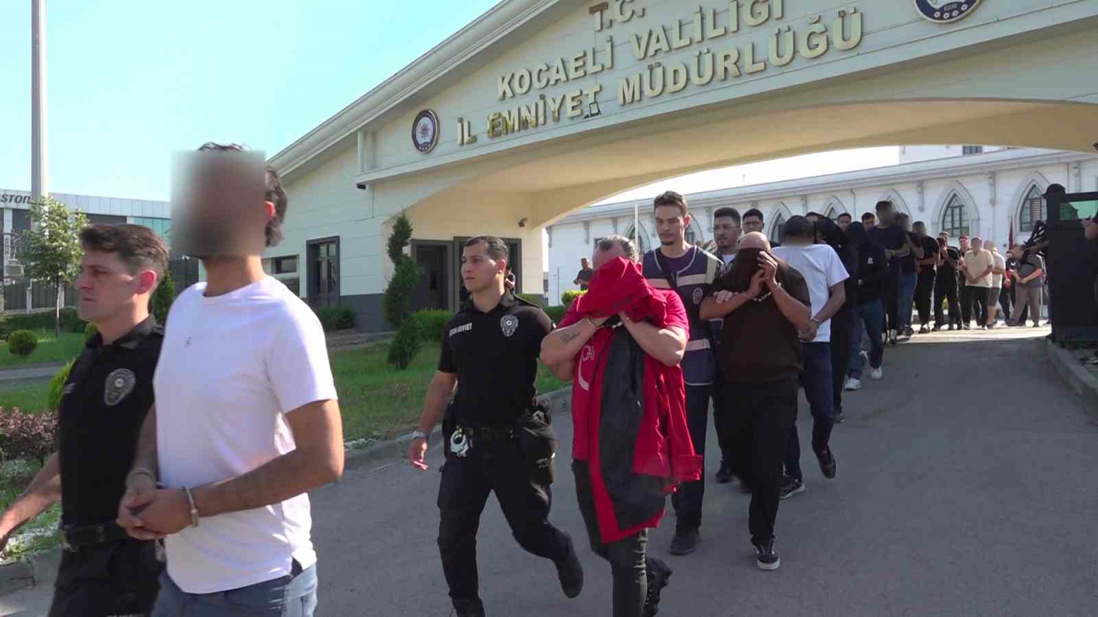 6,6 milyar liralık para trafiğinin 119 şüphelisi adliyeye sevk edildi 7 66 milyar liralik para trafiginin 119 suphelisi adliyeye sevk edildi 3 UEhqqHtk