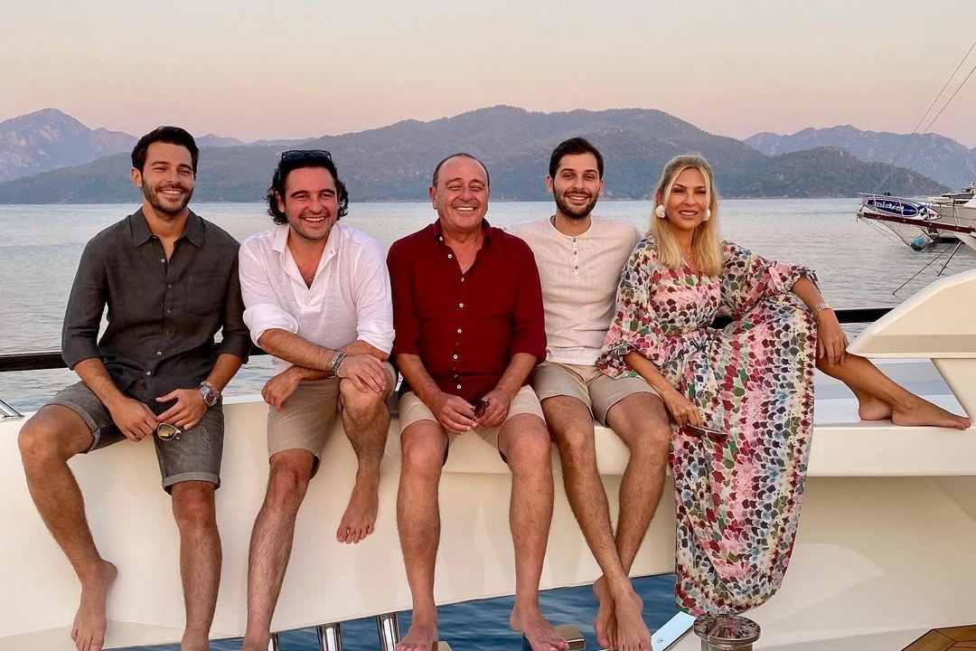 Kerim Sabancı’nın sürpriz aşkı ortaya çıktı! Sosyete bu ilişkiyi konuşuyor: Arzu Sabancı’dan onay çıkacak mı? 6 7 14 edited
