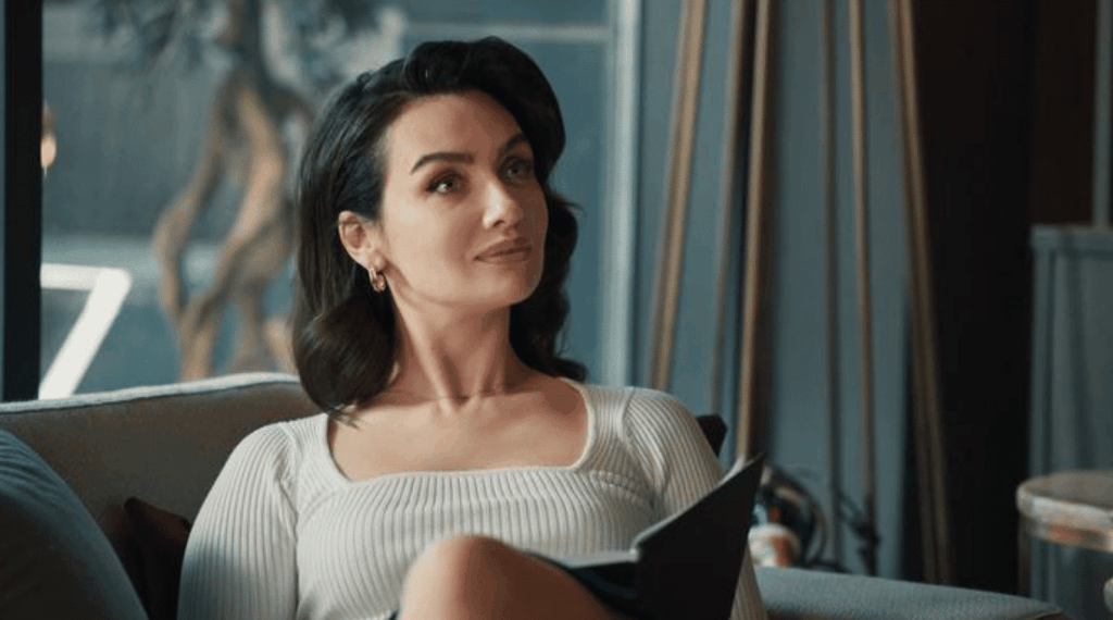 Birce Akalay güzellik yarışmasıyla mı tanındı?