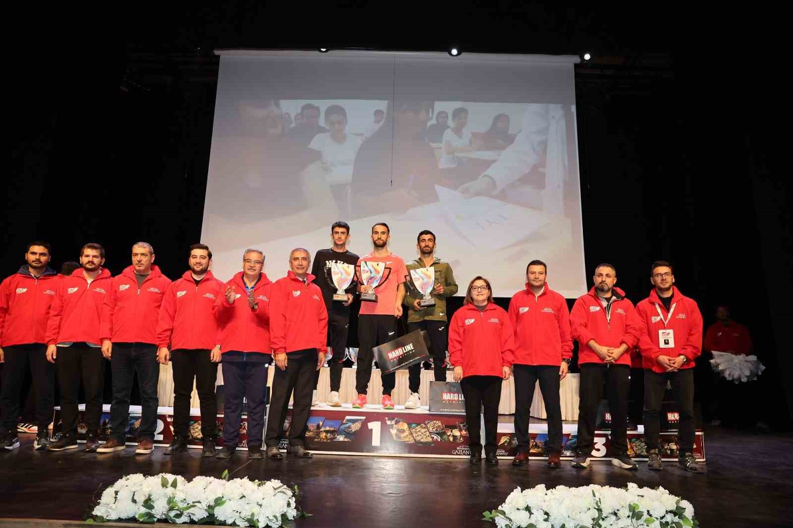 7 gazi yari maratonunda oduller sahiplerini buldu 2