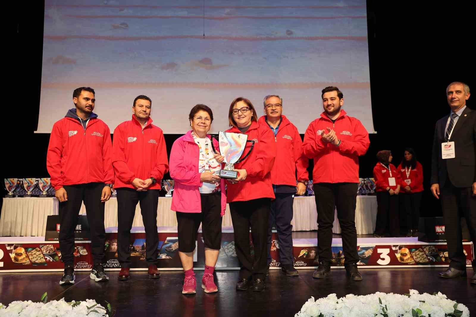 7 gazi yari maratonunda oduller sahiplerini buldu 7 S2Qt38lb
