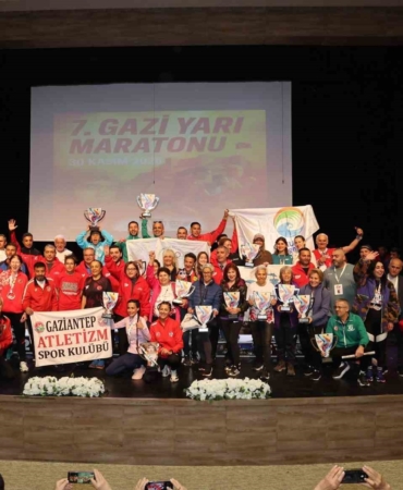 7-gazi-yari-maratonunda-oduller-sahiplerini-buldu-rjkFNnEi.jpg