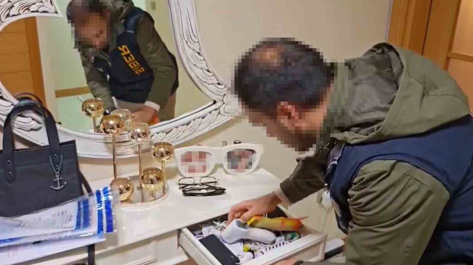 7 ilde 105 milyon liralik dolandiricilik operasyonunun 25 zanlisi adliyeye sevk edildi 7 irGYODUi