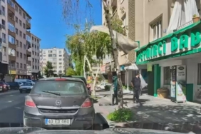 Başakşehir’de kaybolan çocuk İETT şoförünün dikkatiyle ailesine kavuştu 1 thumbnail