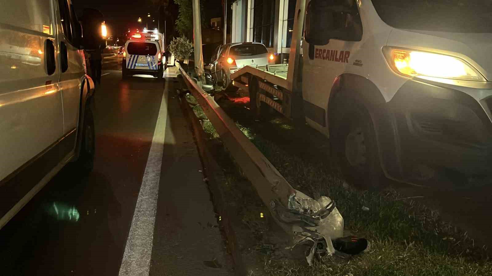 7 saatlik sürüş sonrası uyuyan sürücü kaza yaptı: 2 yaralı 7 7 saatlik surus sonrasi uyuyan surucu kaza yapti 2 yarali 3 yX9sPs8N