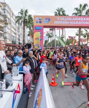 7-uluslararasi-mersin-maratonu-basladi-l9jt6x3g.jpg