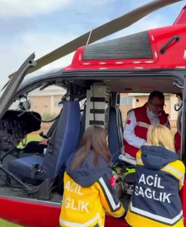 7-yasindaki-epilepsi-hastasi-112-helikopter-ambulansla-mersin-sevk-edildi-9uTxtPkh.jpg