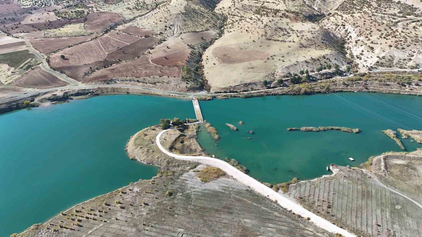 7 yil once baraj kapagi kirilmisti simdi kapaga ulasacak su yok 3 p2diVLEm