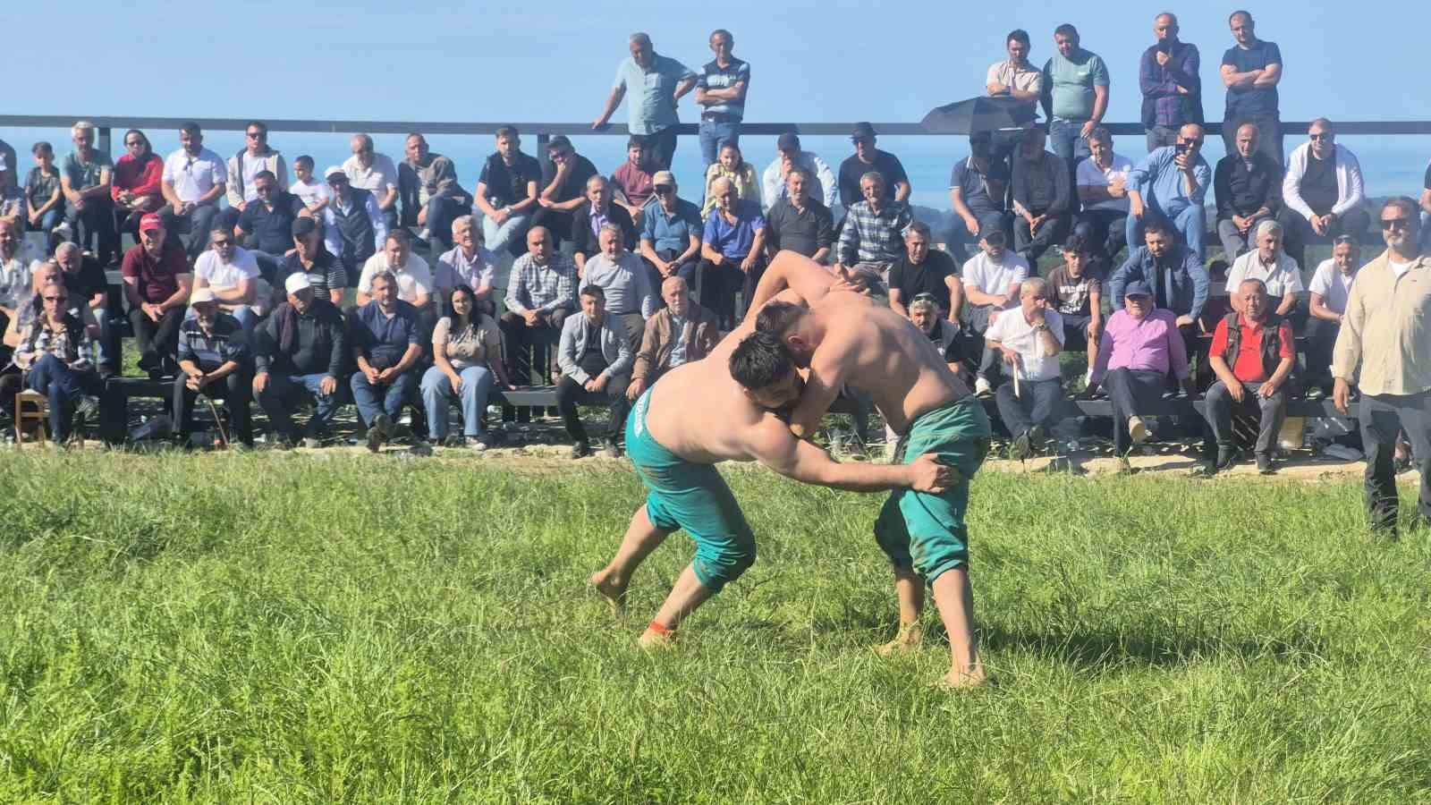 700 yillik gures geleneginde pehlivanlar ve aga adaylari kiyasiya yaristi 0 f8BjQ34e