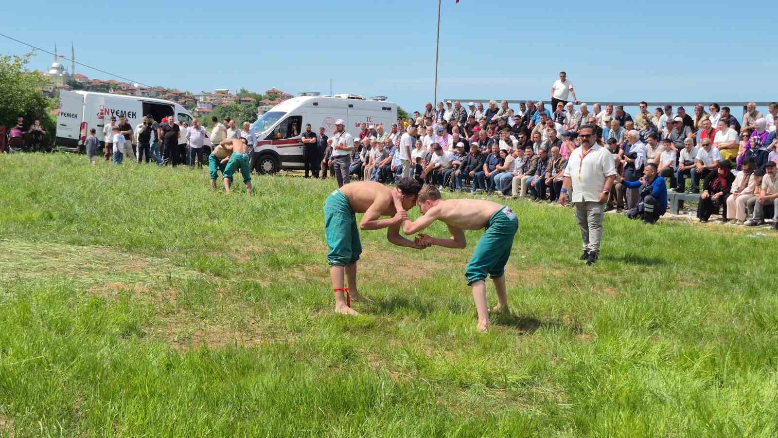 700 yillik gures geleneginde pehlivanlar ve aga adaylari kiyasiya yaristi 2 1NT1BJvu