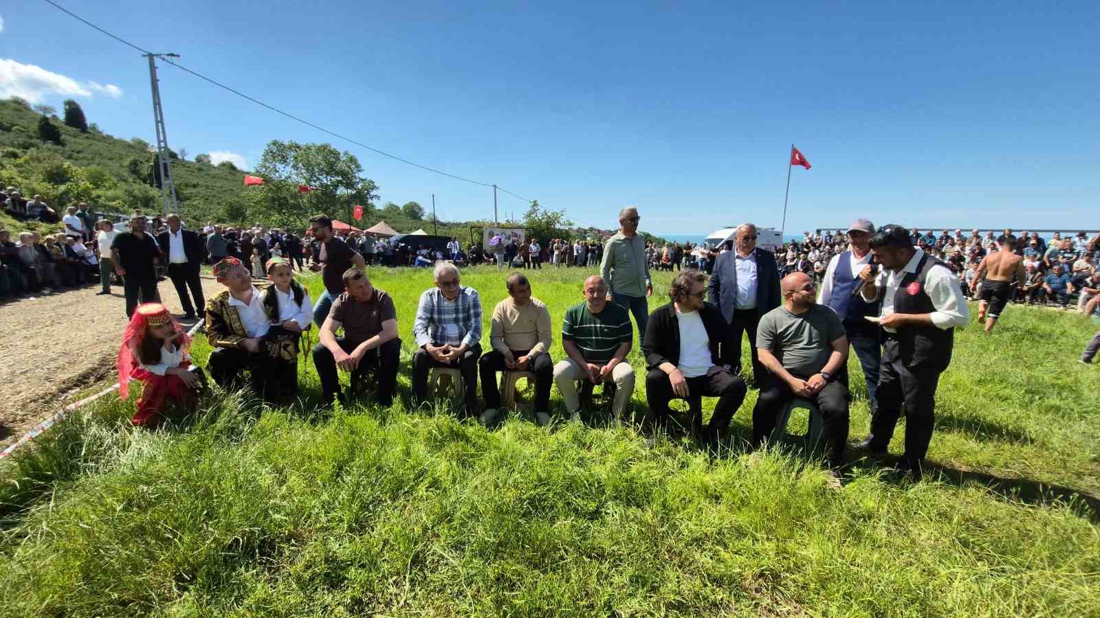 700 yillik gures geleneginde pehlivanlar ve aga adaylari kiyasiya yaristi 8 1iNBIRr9