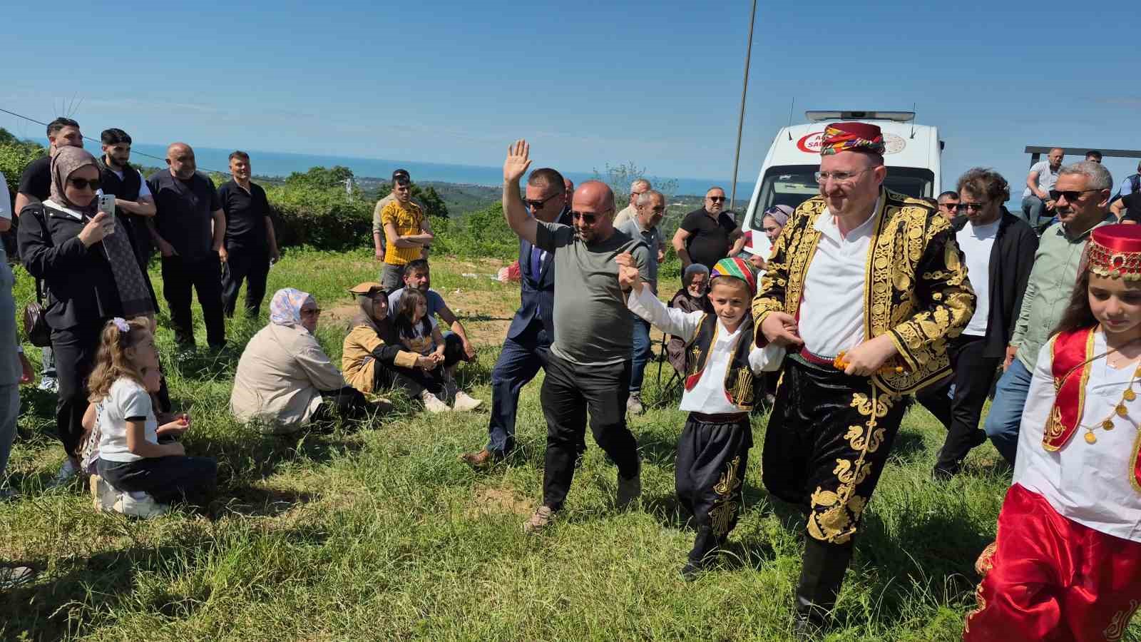 700 yillik gures geleneginde pehlivanlar ve aga adaylari kiyasiya yaristi 9